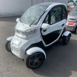 No License Required Enclosed Scooter with Air Conditioning and audio Only 50 Left